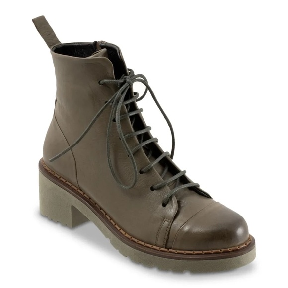 Bueno Nikita Booties! - Picture 1 of 3